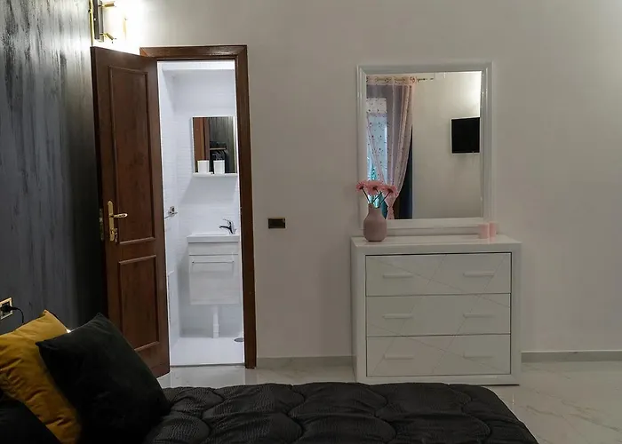Vesuvius Luxury נאפולי